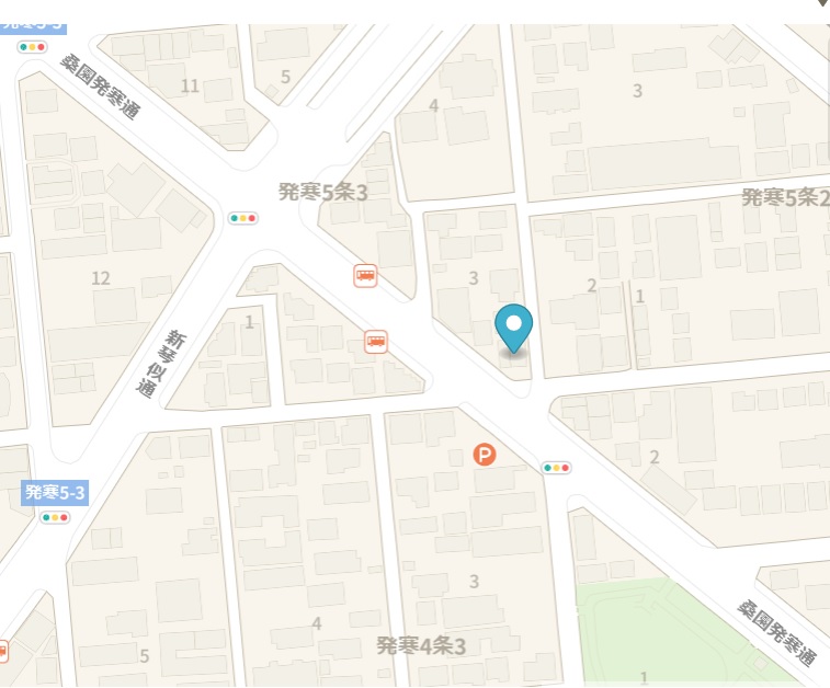 く